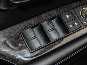 2012350 F SPORT {܇ƅ^(q)	