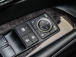 2012350 F SPORT п؅^