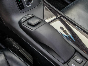 2012350 F SPORT п؅^