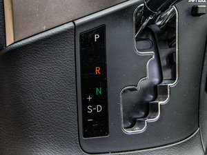 2012350 F SPORT п؅^