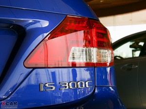 2009款300C 尾灯