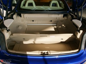 2009款300C 行李厢空间