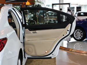 2013250 Mark Levinson g