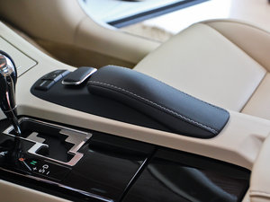 2013250 Mark Levinson п؅^