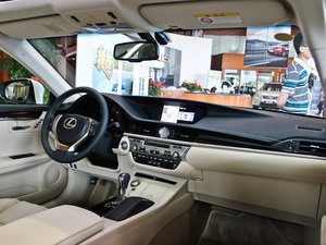 2013款250 Mark Levinson限量版 中控区