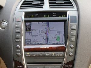 2010款350 典雅版 中控区