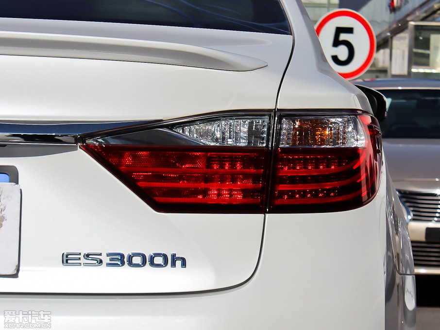2013׿_˹ES 300h Ӣ
