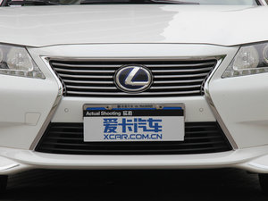 2013款300h 豪华版 中网