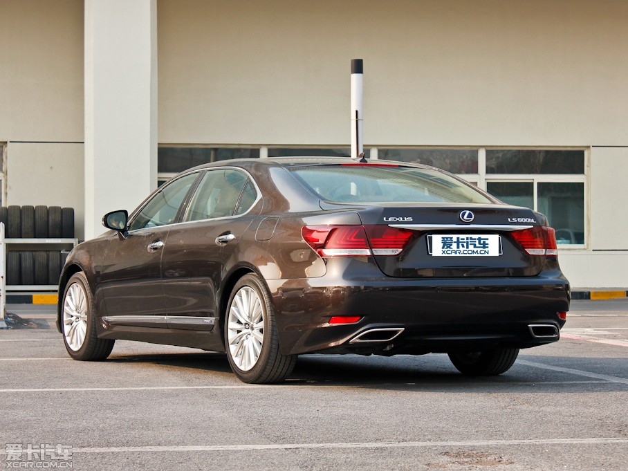 2013款雷克萨斯ls600hl