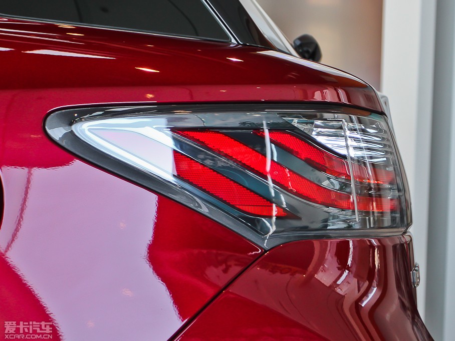 2013׿_˹CT 200h IȰ