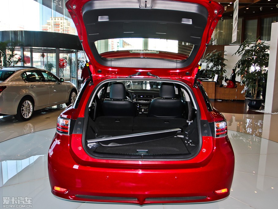 2013׿_˹CT 200h IȰ