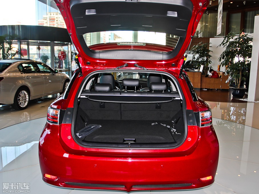 2013׿_˹CT 200h IȰ