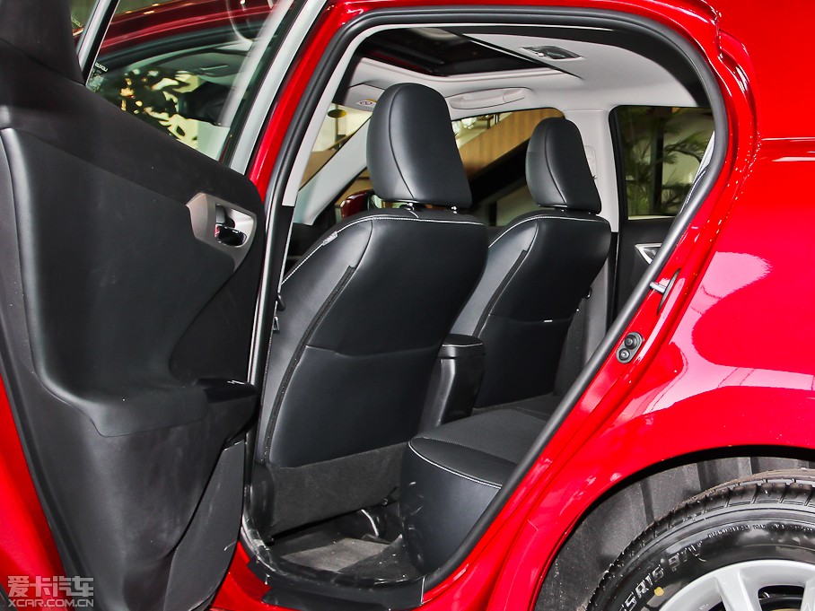 2013׿_˹CT 200h IȰ