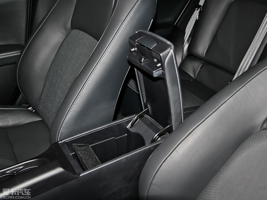 2013׿_˹CT 200h IȰ