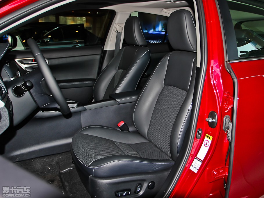 2013׿_˹CT 200h I(lng)Ȱ