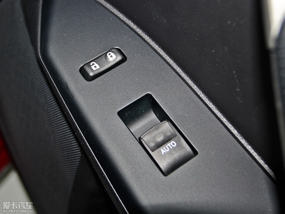 2013׿_˹CT 200h IȰ