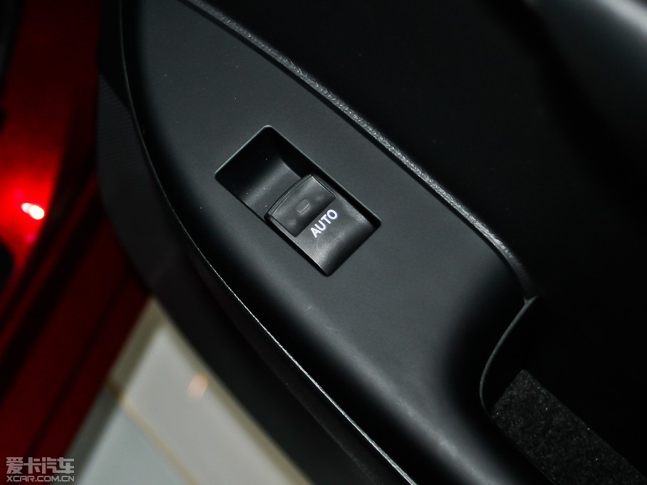 2013׿_˹CT 200h IȰ