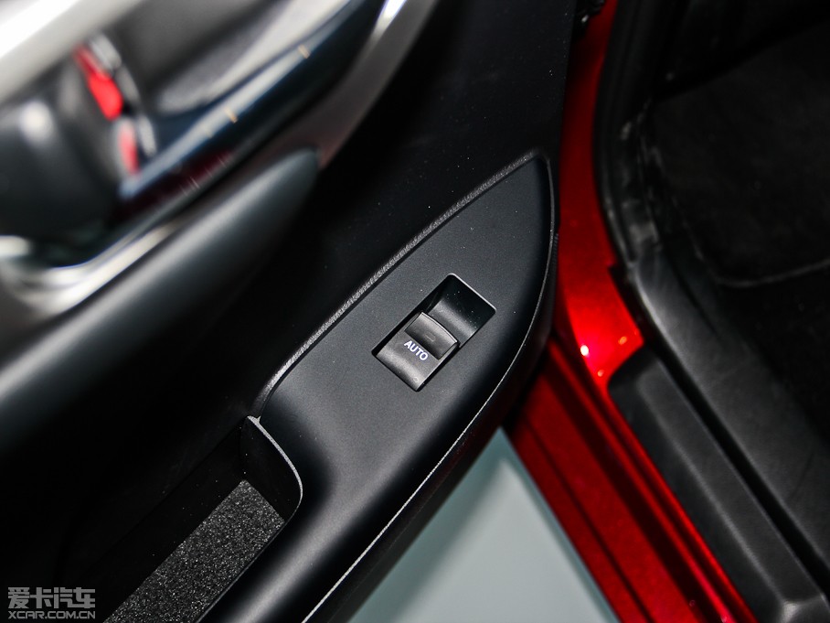 2013׿_˹CT 200h I(lng)Ȱ