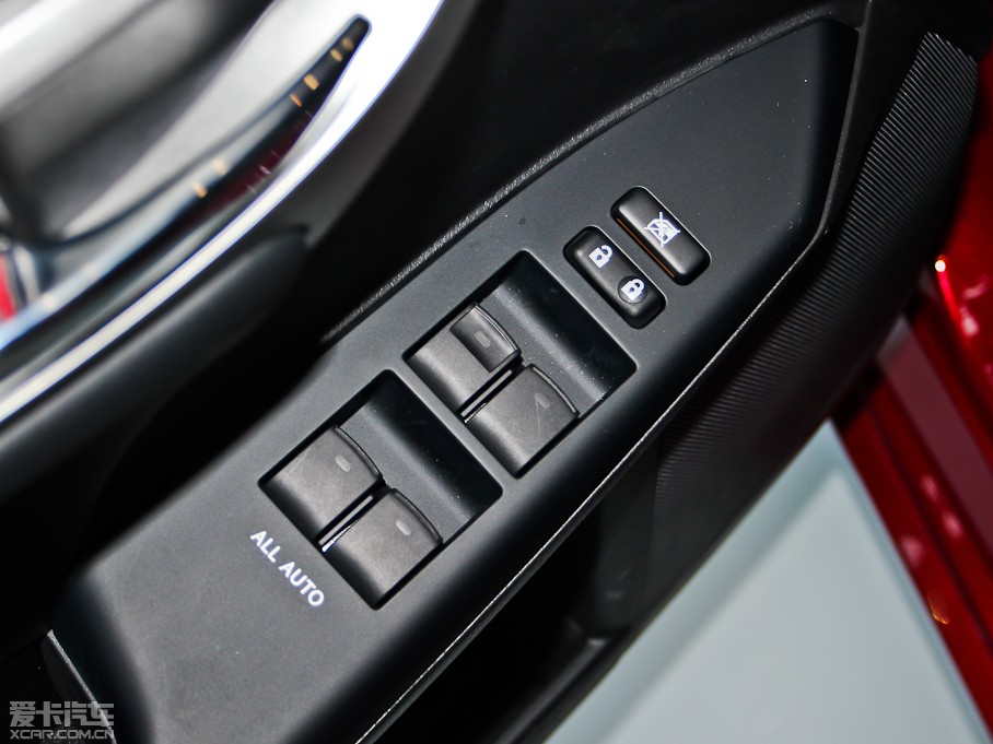 2013׿_˹CT 200h IȰ