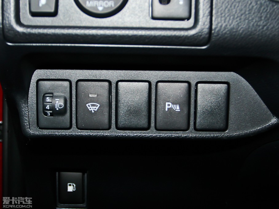 2013׿_˹CT 200h I(lng)Ȱ