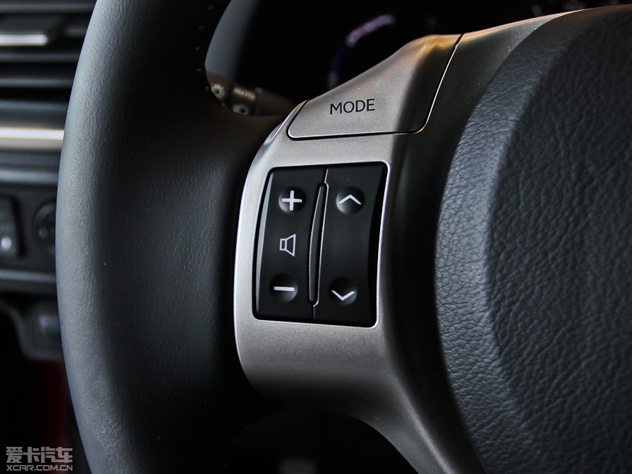 2013׿_˹CT 200h IȰ