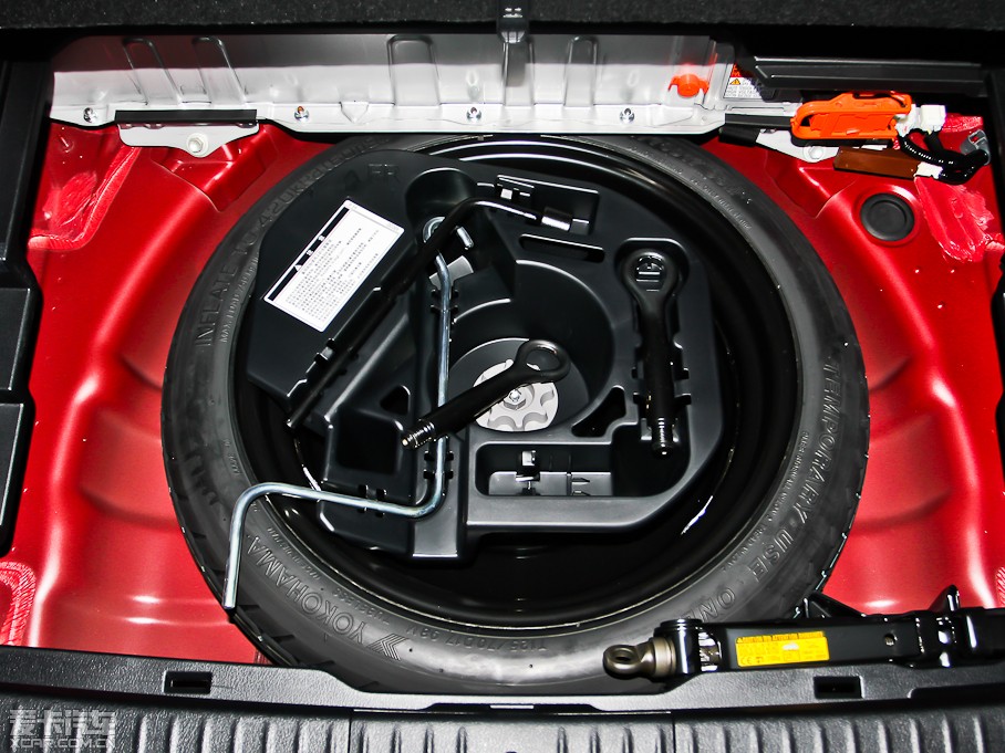 2013׿_˹CT 200h IȰ