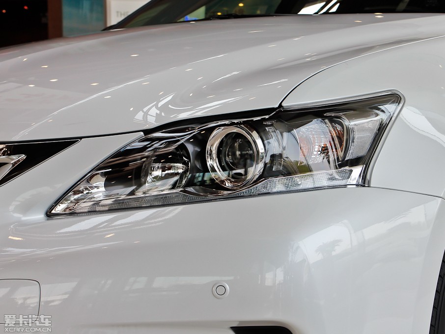 2013׿_˹CT 200h ҹTʿ