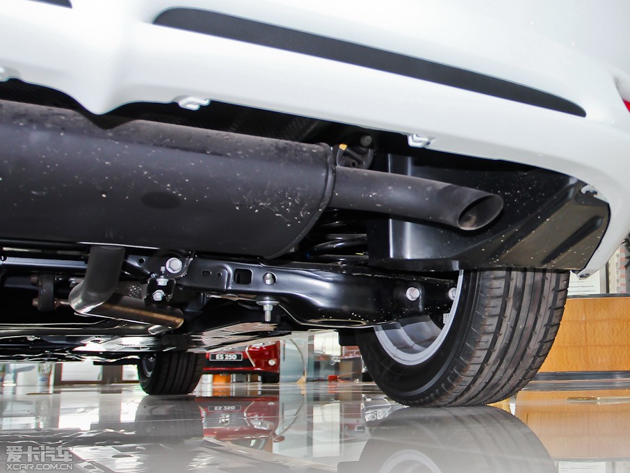 2013׿_˹CT 200h ҹTʿ