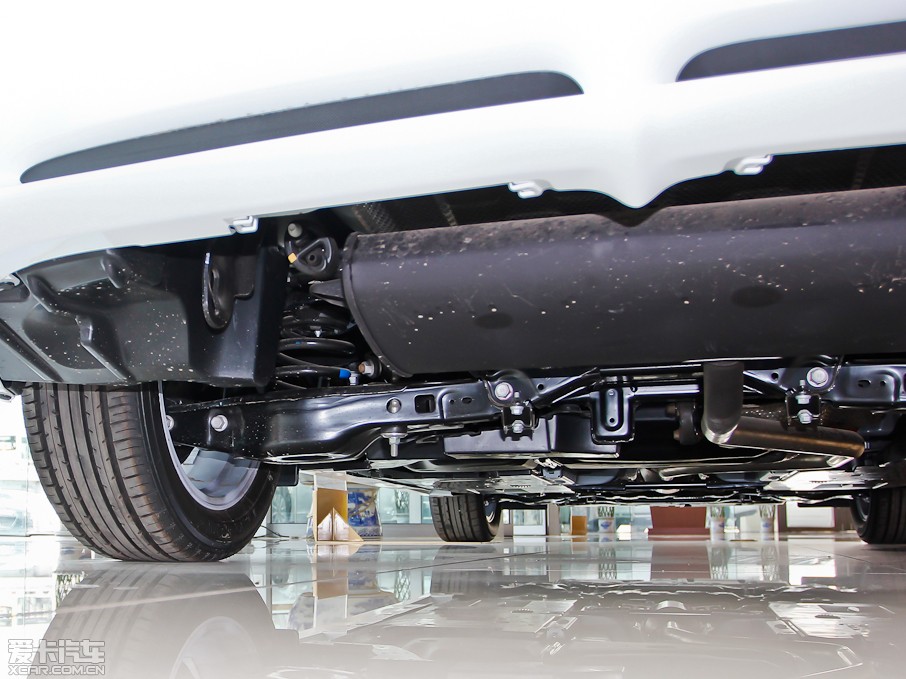 2013׿_˹CT 200h ҹTʿ