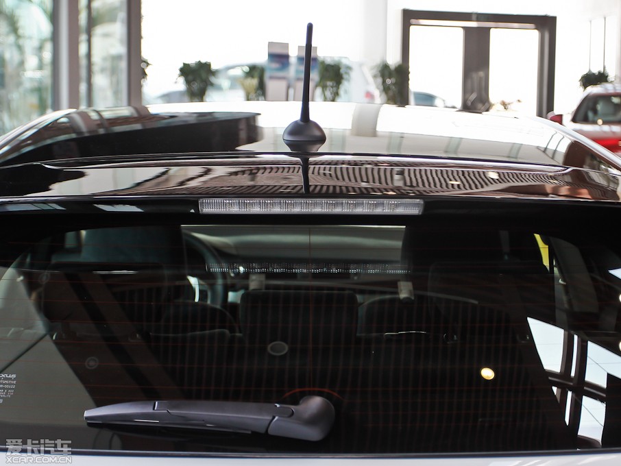 2013���׿��_˹CT 200h ��ҹ�Tʿ��