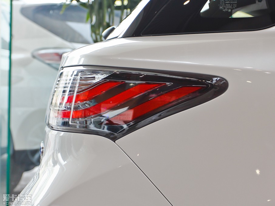 2013׿_˹CT 200h ҹTʿ