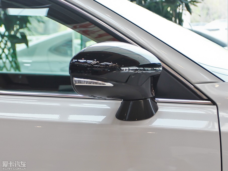 2013׿_˹CT 200h ҹTʿ