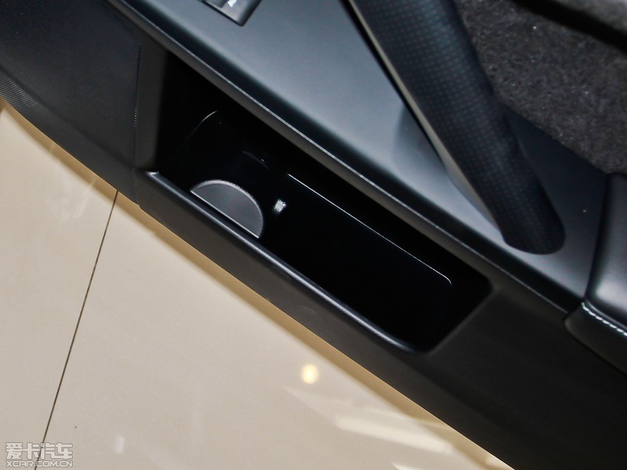 2013׿_˹CT 200h ҹTʿ