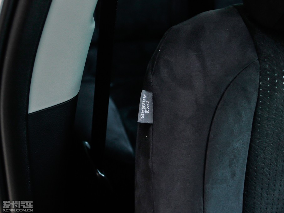 2013���׿��_˹CT 200h ��ҹ�Tʿ��