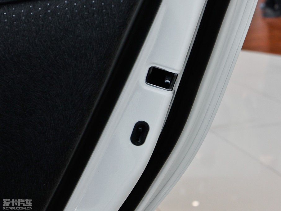 2013׿_˹CT 200h ҹTʿ