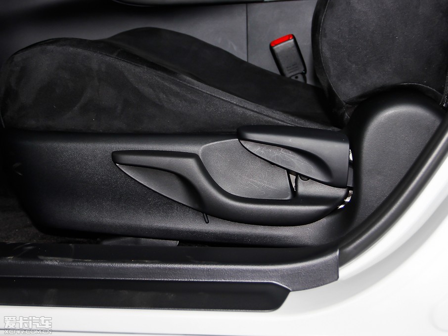 2013׿_˹CT 200h ҹTʿ