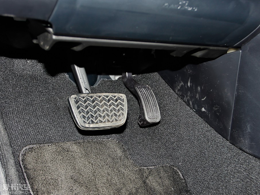 2013׿_˹CT 200h ҹTʿ