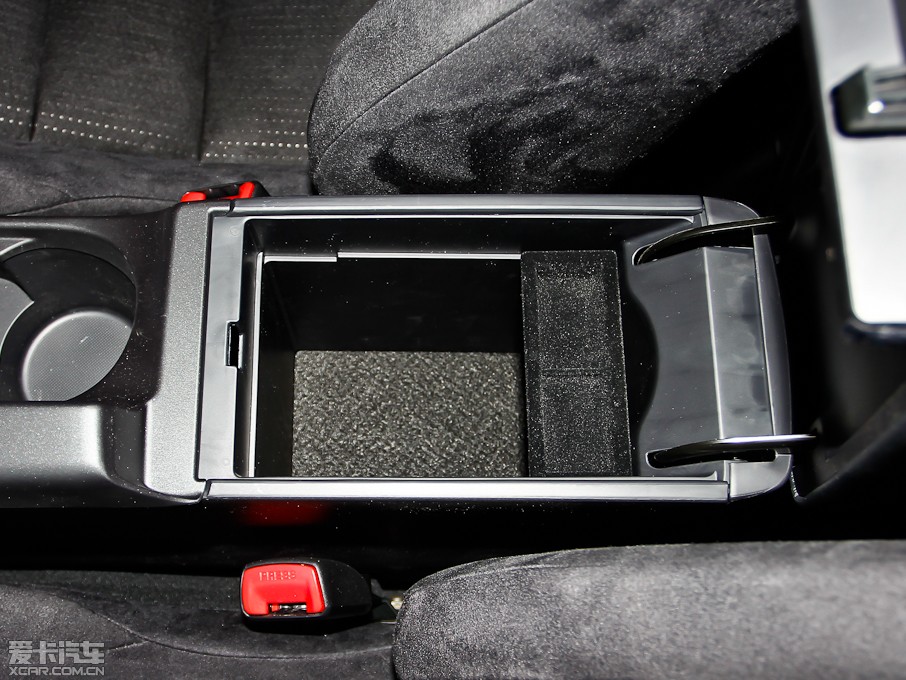 2013׿_˹CT 200h ҹTʿ