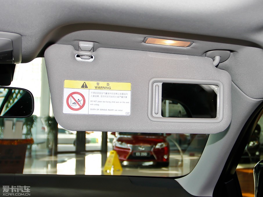 2013׿_˹CT 200h ҹTʿ