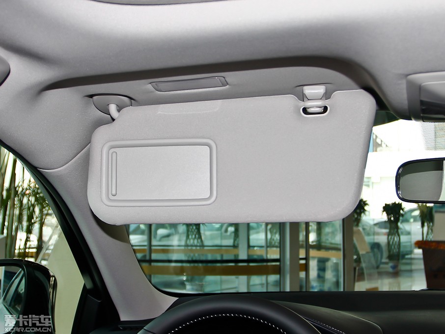 2013׿_˹CT 200h ҹTʿ