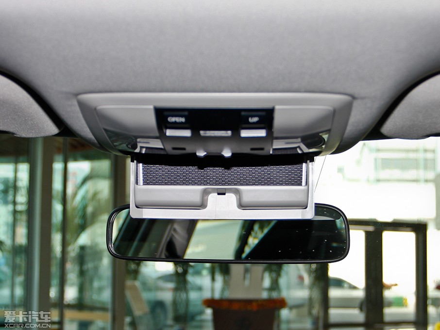 2013׿_˹CT 200h ҹTʿ