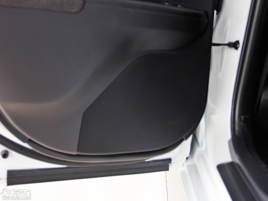 2013׿_˹CT 200h ҹTʿ