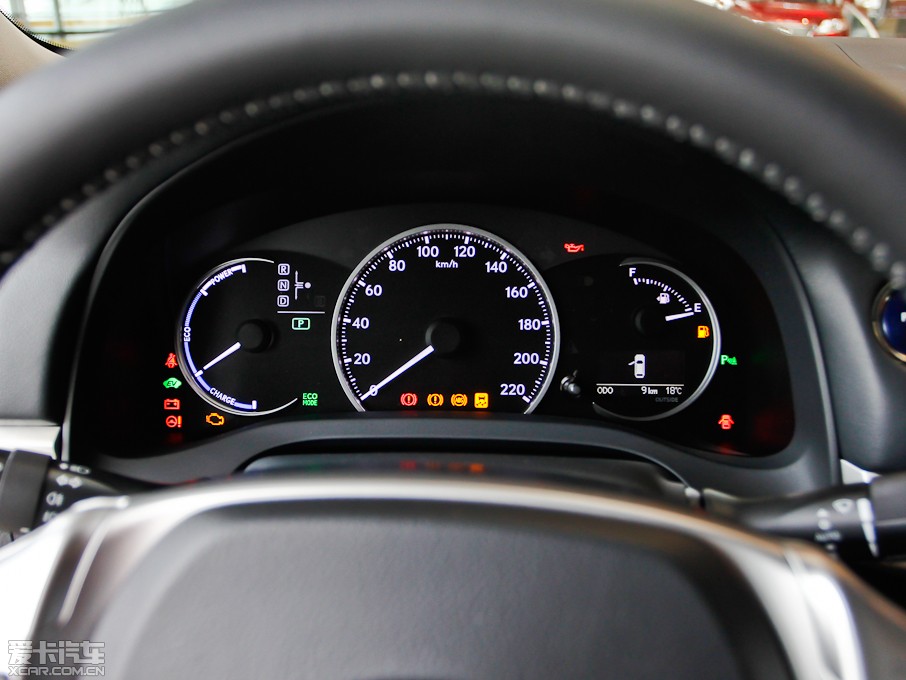 2013׿_˹CT 200h ҹTʿ