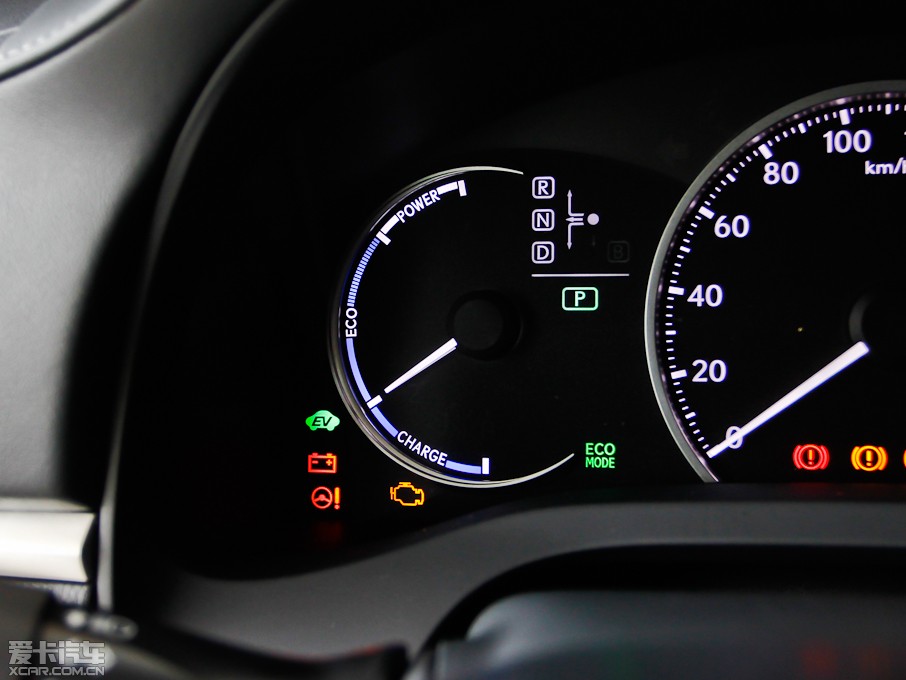 2013׿_˹CT 200h ҹTʿ