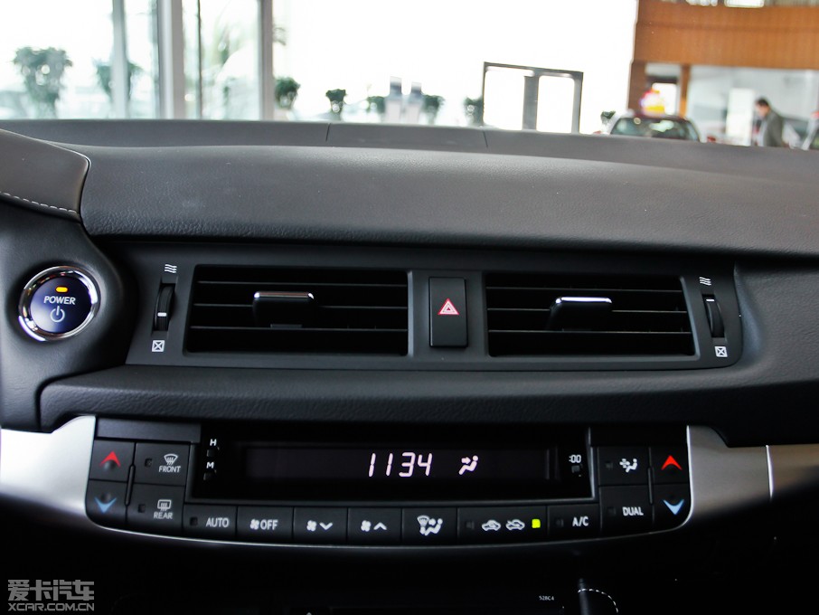 2013׿_˹CT 200h ҹTʿ