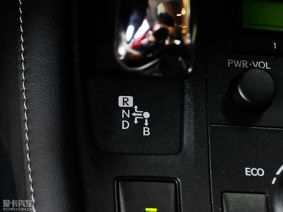 2013׿_˹CT 200h ҹTʿ