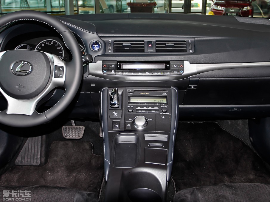 2013׿_˹CT 200h ҹTʿ