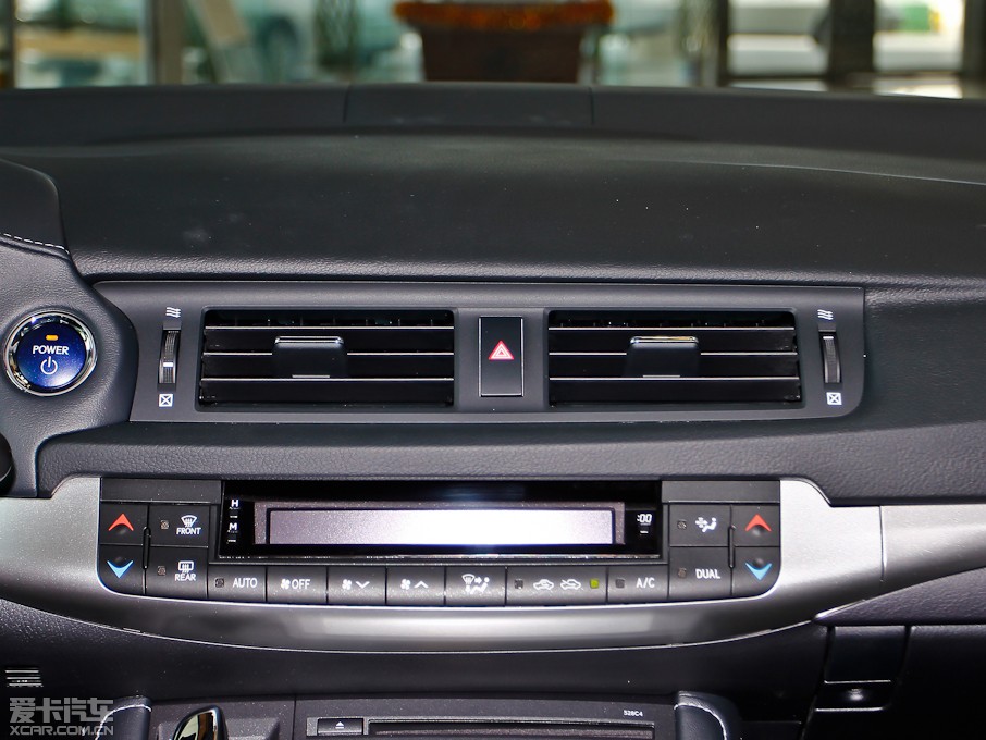 2013׿_˹CT 200h ҹTʿ