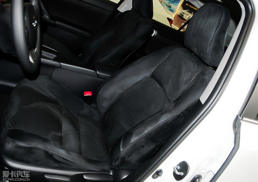 2013׿_˹CT 200h ҹTʿ