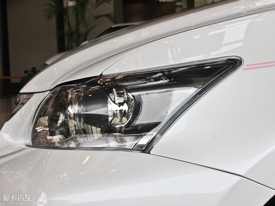 2013׿_˹CT 200h Z(y)